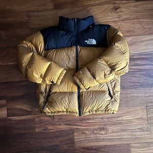 NorthFace Nuptse 700 Puffer Jacket